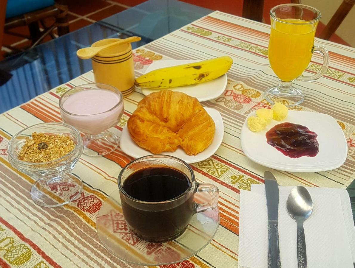 Hostal Sendero De Volcanes Latacunga Ngoại thất bức ảnh